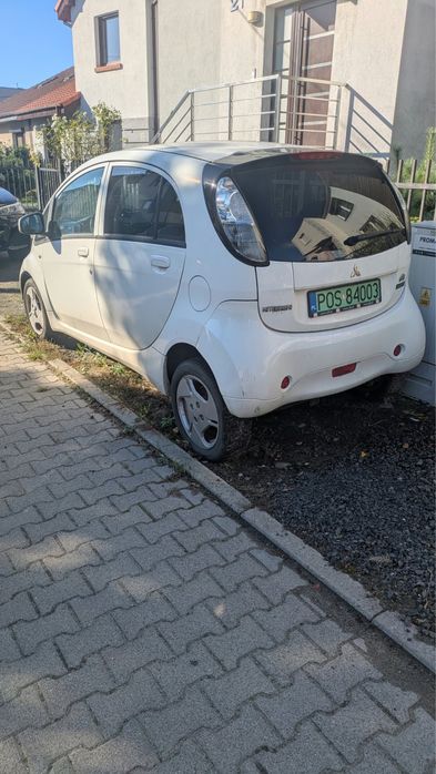 Mitsubishi i-MiEV