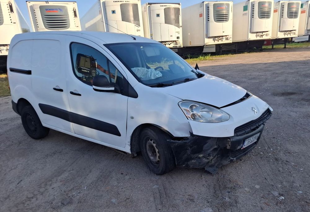 Peugeot Partner Peugeot Partner, 1.6HDI, 2013, uszkodzony