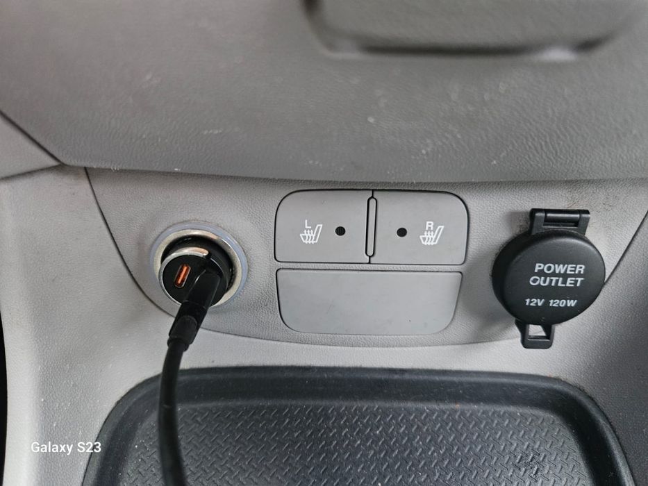 Hyundai akcent 2008 рік газ/бенз автомат