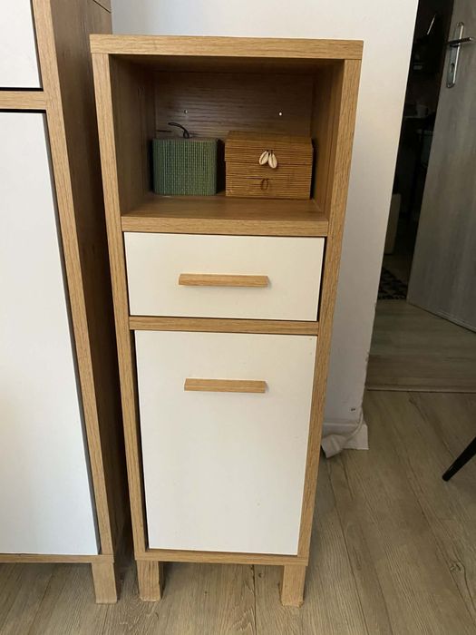 Meble łazienkowe (zestaw)