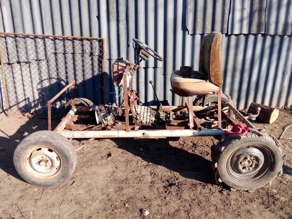 Мінітрактор без двигуна