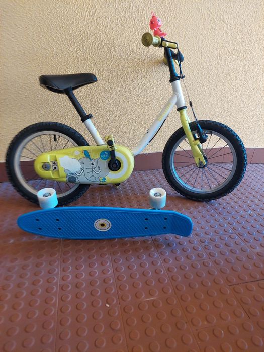 Bicicleta  e skate  de criança.