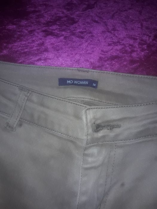 Vende se Calças  Beje