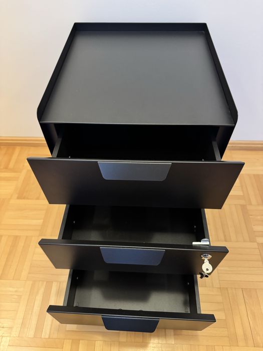 Szafka TROTTEN IKEA na kółkach - metalowa