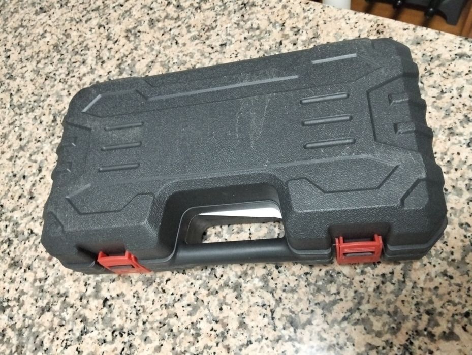 Mini motossera a bateria