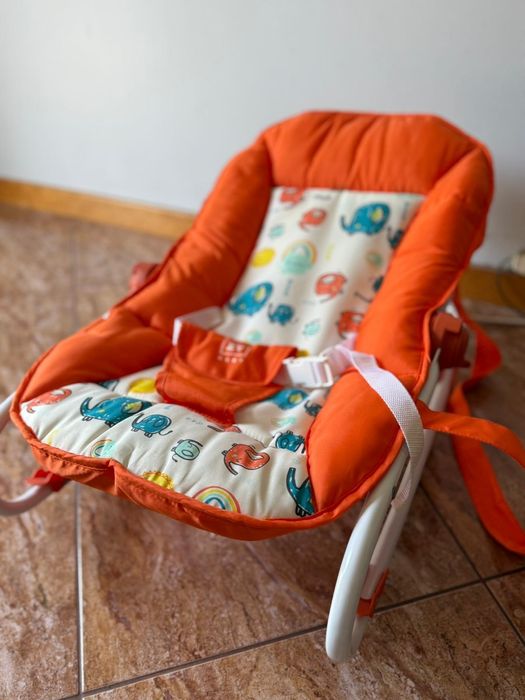 Conjunto Carrinho Bebé + Kit Muda Faldas e Banheira + Berço Portátil