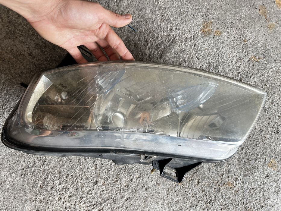 Farol Fiat Stilo 1.6