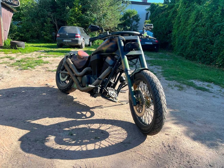 Suzuki Intruder 1400 Bobber Custom Drag