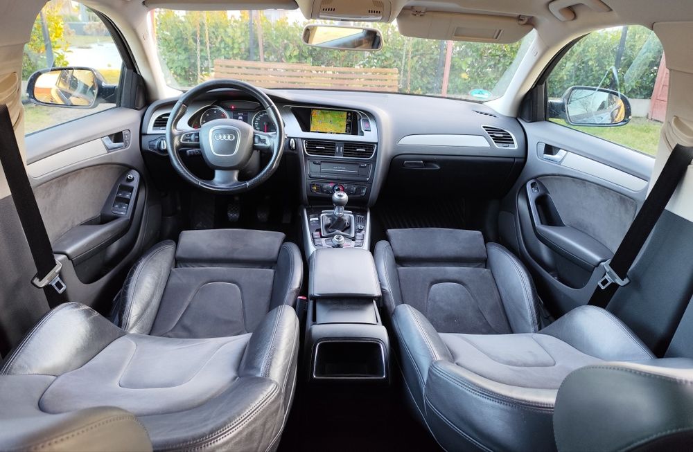 B8 *Bi-Xenon+LED* Alkantara *Duża Navi* 1 Właś.*Alu 18* PDC*MMI *Ładna