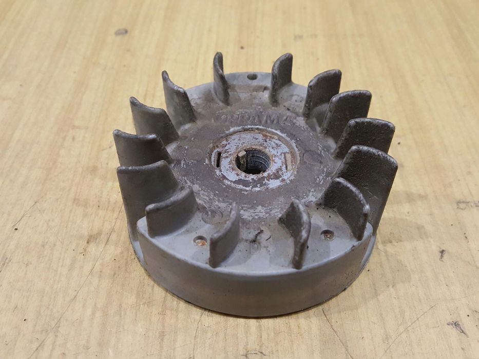 Echo Pb-2550 Magneto Koło Magnesowe