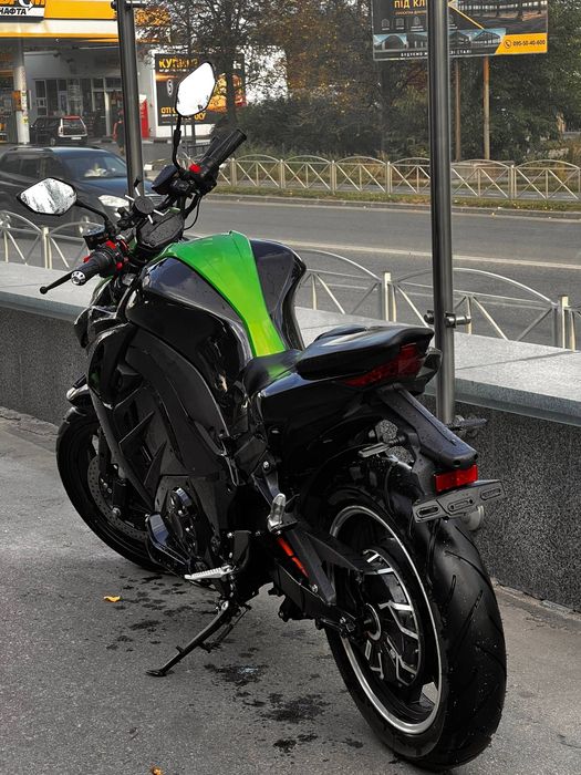 Електромотоцикл Kawasaki Z1000
