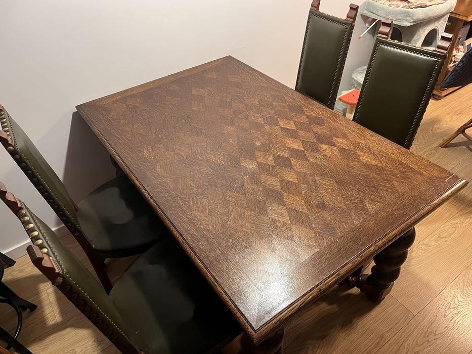 Stół rozkładany + skórzane fotele