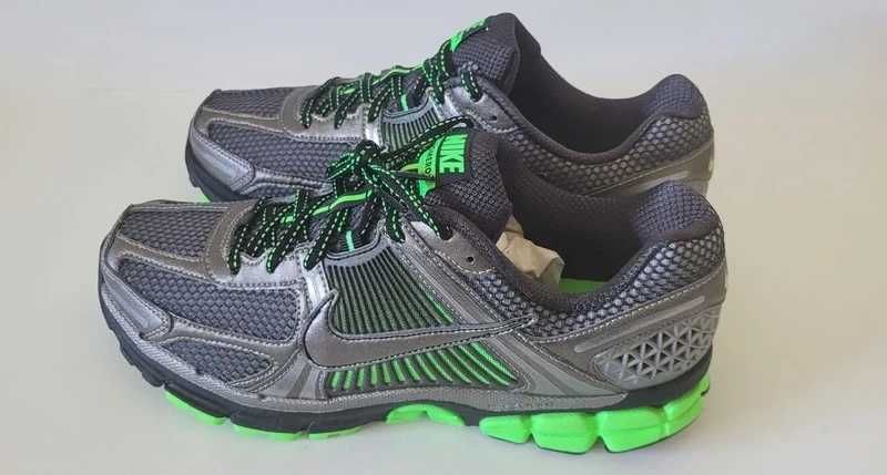 Nike Zoom Vomero 5 SE Metallic Pewter Tamanho 43 Novas