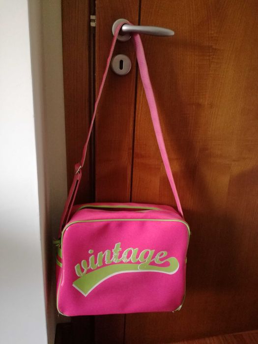 Mala ou bolsa ideal escola para desporto ou dança