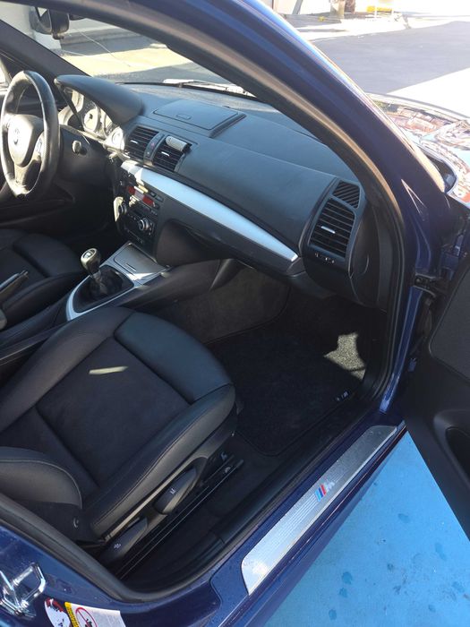 Vendo bmw 120 pack M com muitos extras.