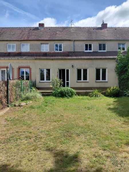 Na sprzedaż przestronne mieszkanie o powierzchni 75,19 m2, położone w Dolaszewie, zaledwie kilka kilometrów od Piły.