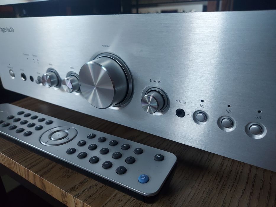 Wzmacniacz Cambridge Audio Azur 651A  stan super