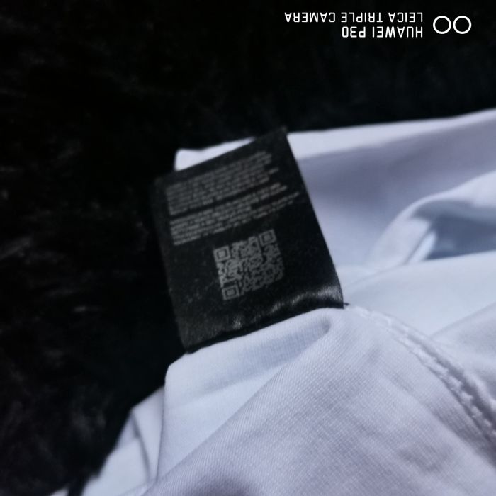 T-shirt damski Louis Vuitton.