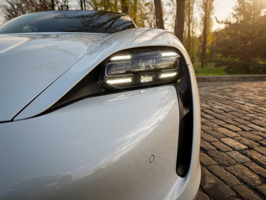 2021 Porsche Taycan RWD • 10 т\км• Отличное состояние