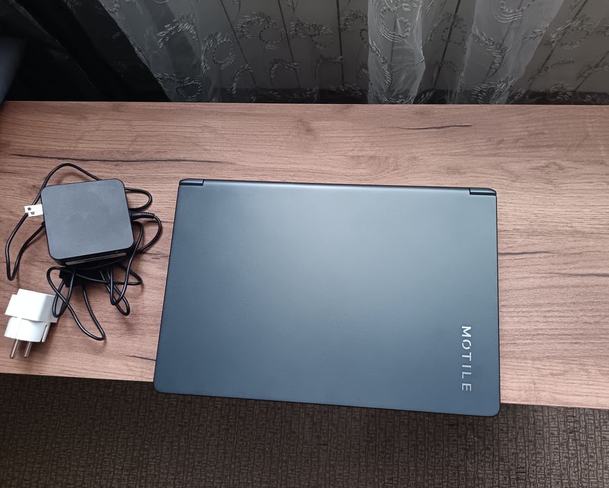 Ноутбук з США Motile 14, Ryzen 3 3200, 4gb, 128gb