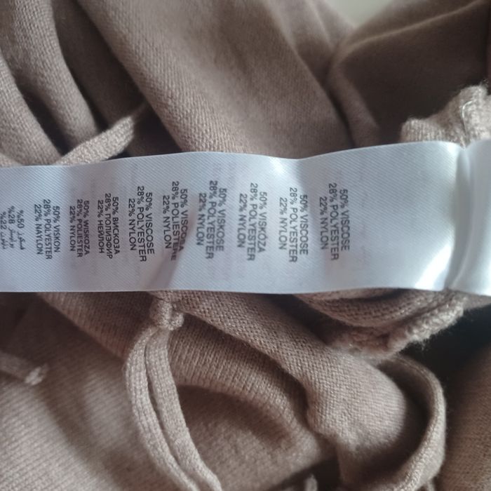 Sweter firmy APRICOT z frędzlami nowy M