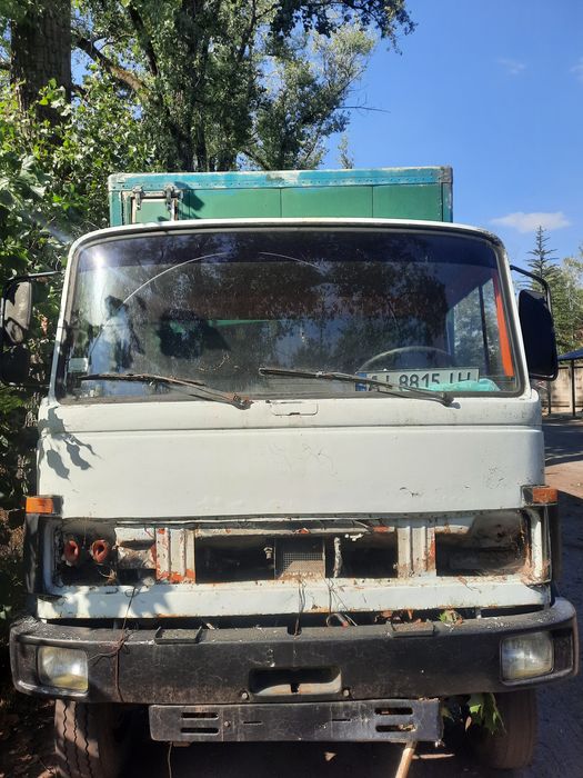 Мерседес 813  в наличии 2 шт