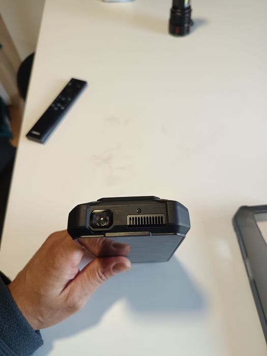 Telemóvel resistente