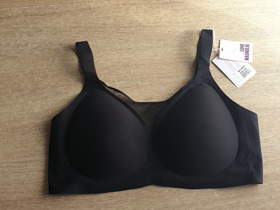 Czarny biustonosz bezszwowy wygodny 2XL