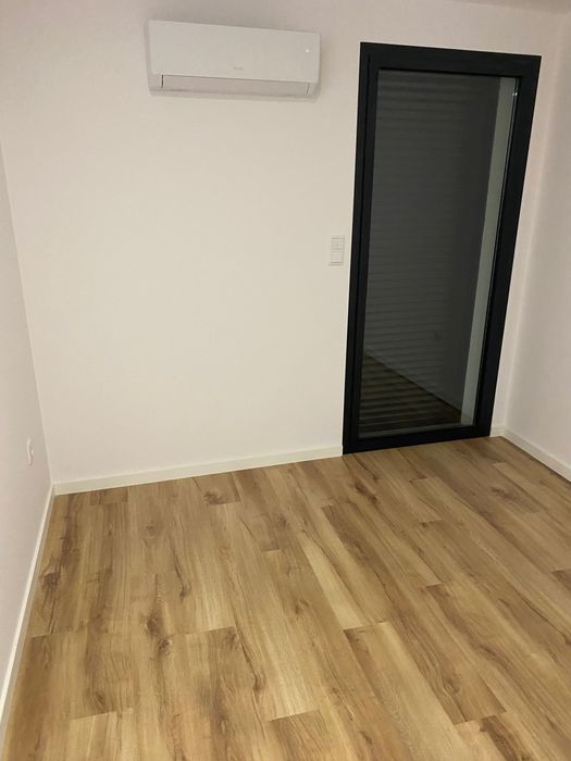 T2 novo. Sem mobilias. Garagem.. Arrendar no Centro de Bragança