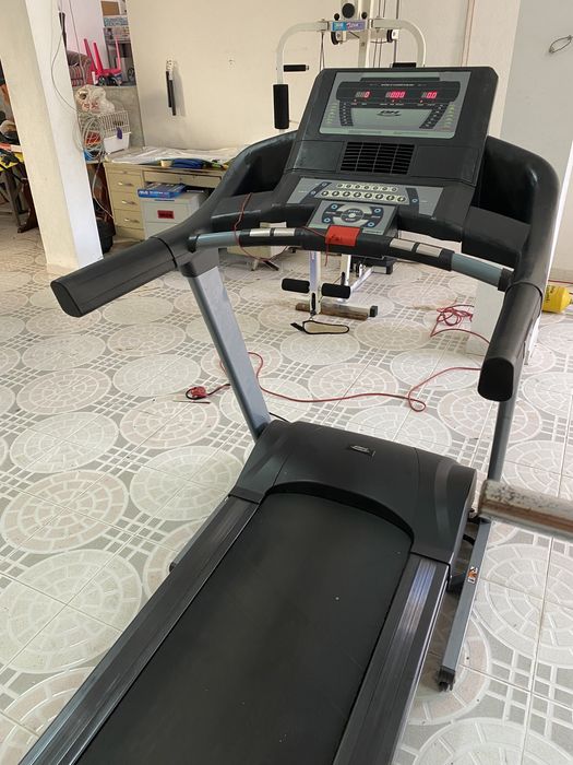 Passadeira elétrica ZX9000 BH Fitness