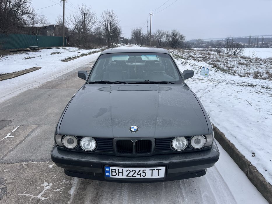 Продам Бмв е34 м20б20 торг присутній