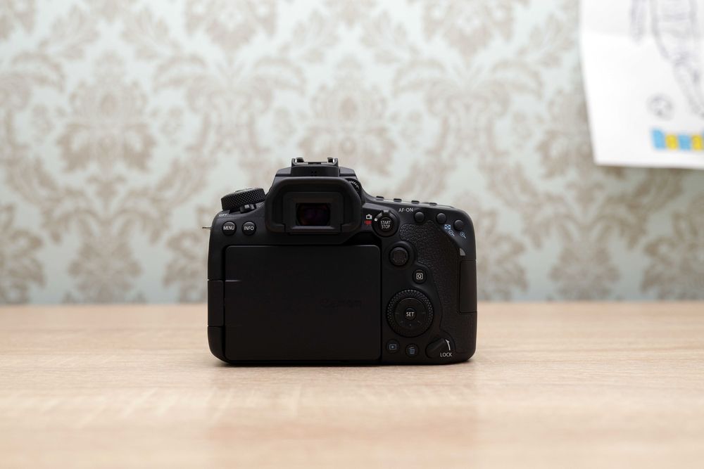 Canon 90D,стан нового!
