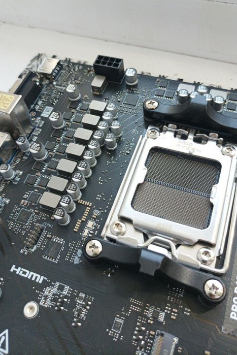 Материнская плата MSI PRO B650M-B