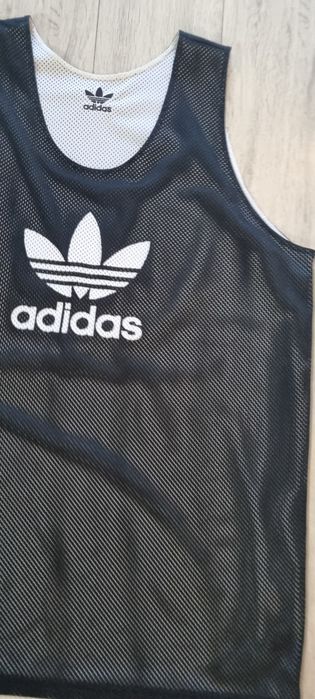 Adidas L.       .