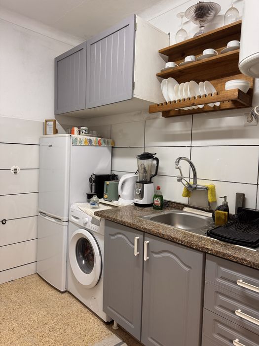 Quarto proximo ao Almada Forum