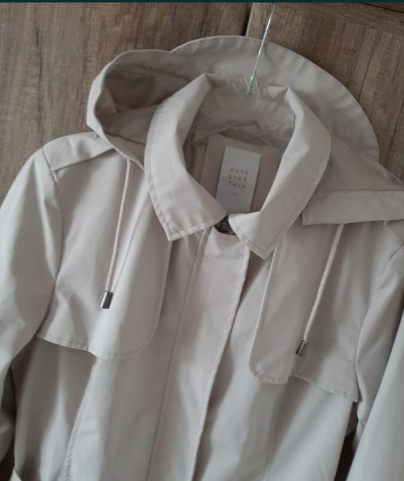 Płaszcz trencz z kapturem l/xl
