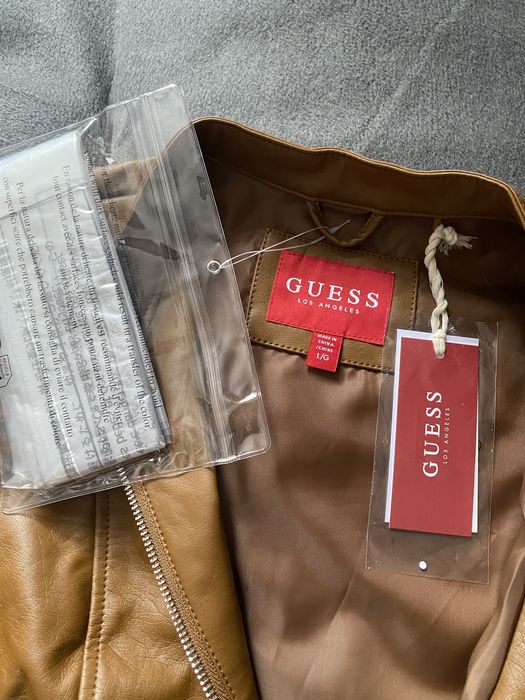 Kurtka GUESS z ekoskóry