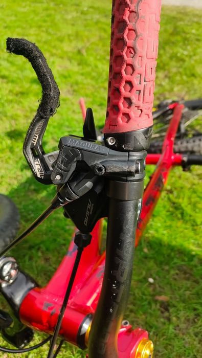 Rower dartmoor amor Manitou 130mm + druga czarna rama