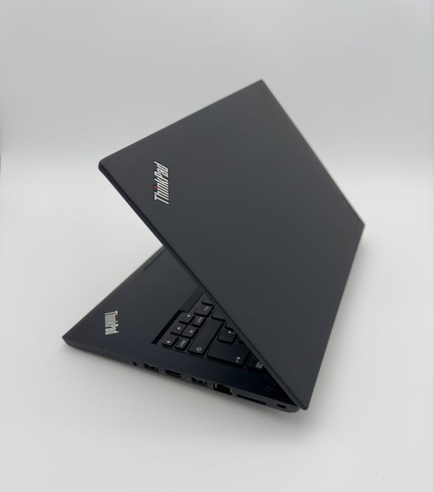 Lenovo ThinkPad T480 | i5-8Gen | 8GB | 256GB SSD | 14”| 1 ANO GARANTIA