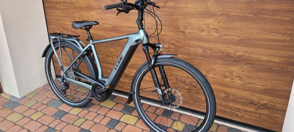 Cube Kathmandu Bosch CX4