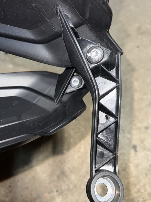 Handbary Triumph Tiger (2021) 900
