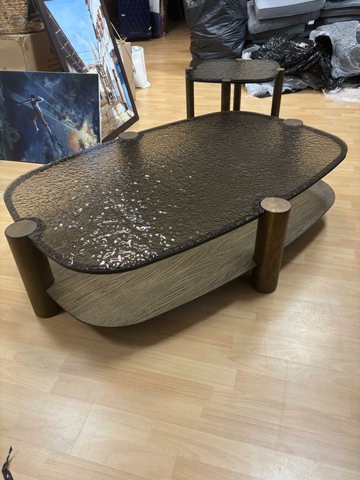 Designerski stolik kawowy z drewna i szkła | Projektant z Turcji