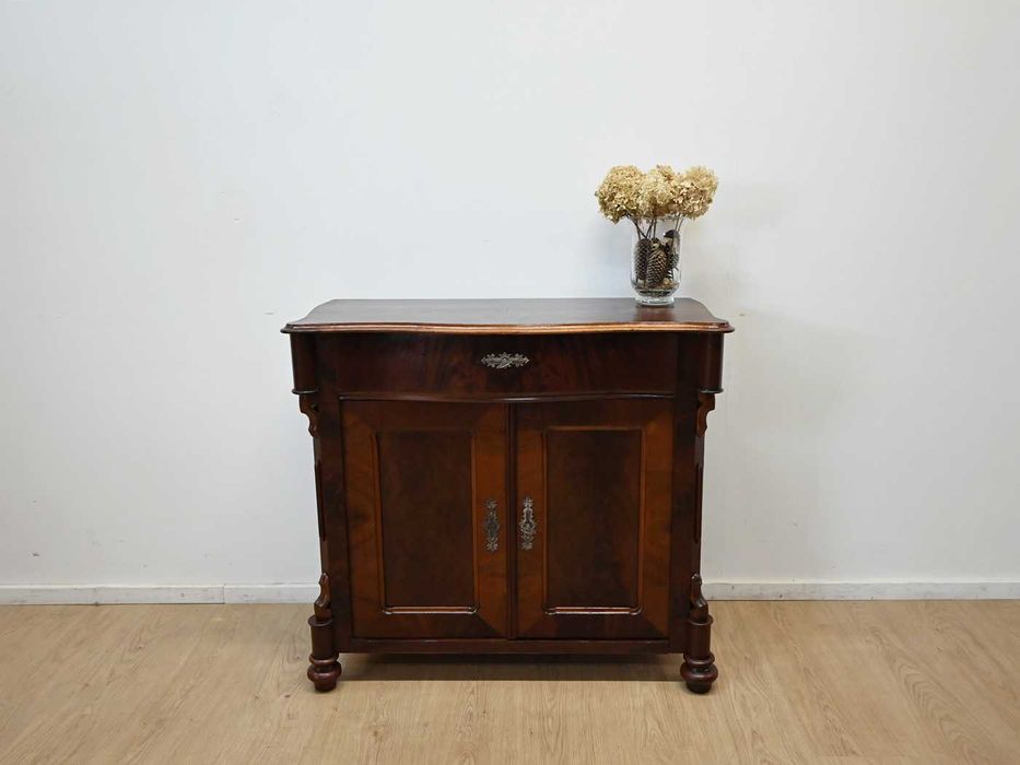 komoda z 1880 roku 021705