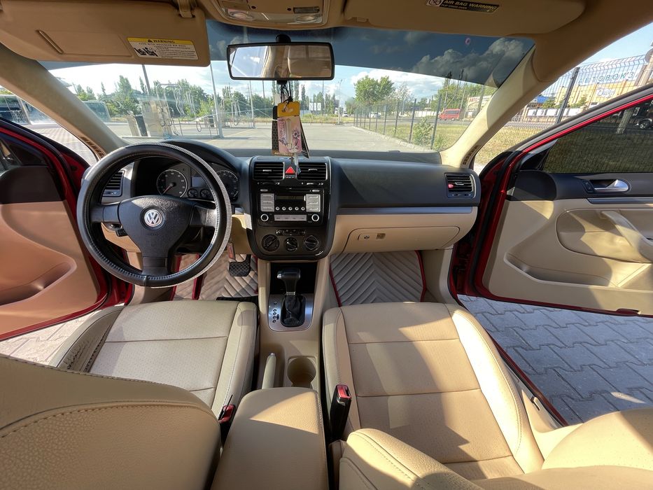 Volkswagen Jetta Автомат