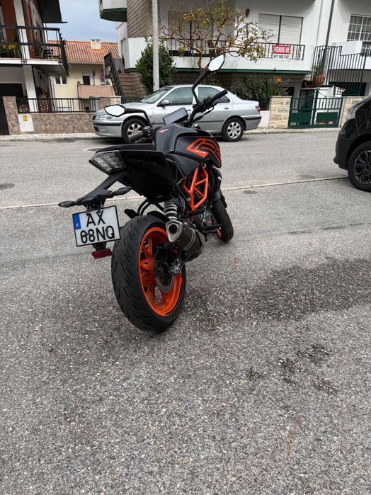 Mota KTM DUKE 125
