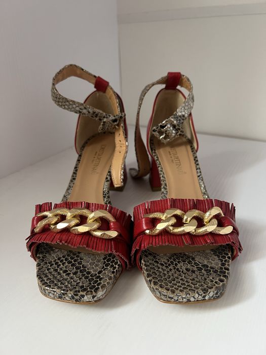 Босоніжки італія