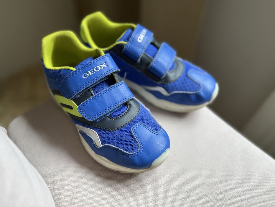 Sneakersy Geox Respira 32