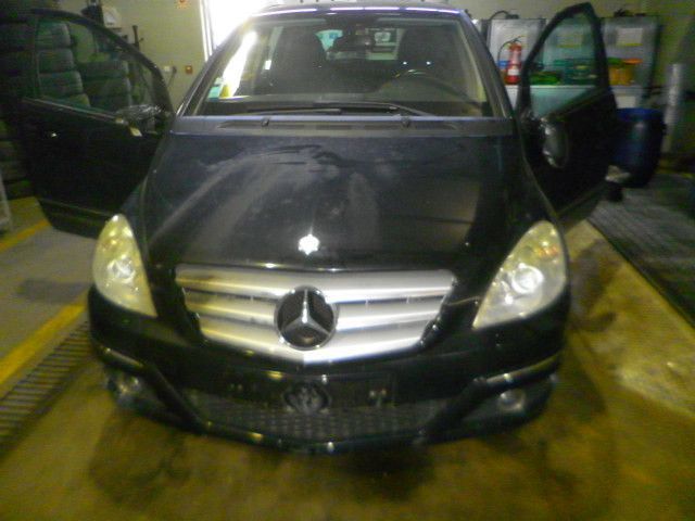 Carro MOT: 640940 CXVEL: A7112610101 MERCEDES CLASS B 245 2009 180 2.0CDI 109CV 5P PRETO DIESEL