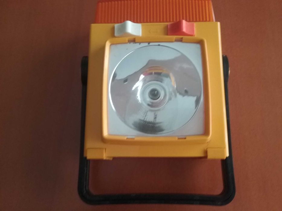 Lanterna sinalizadora de presença