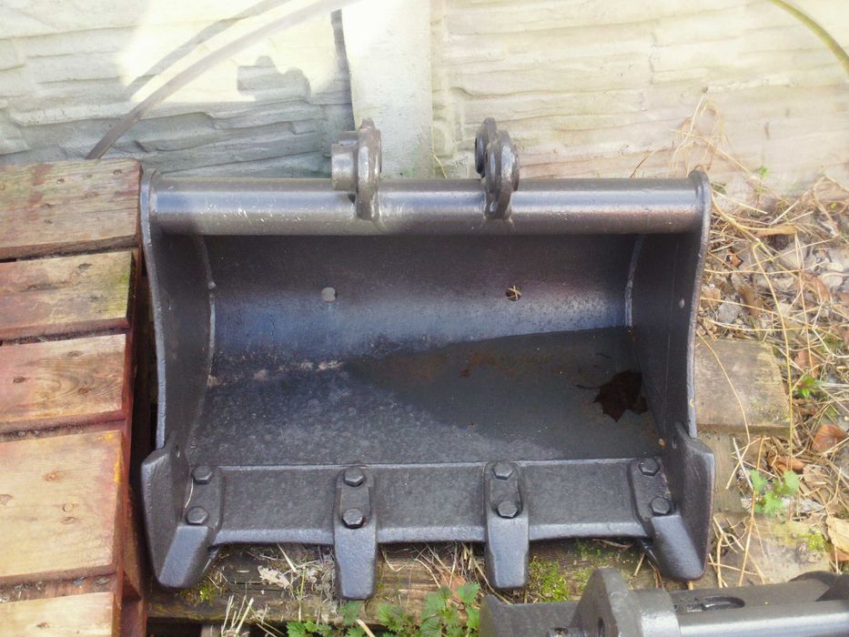 łyżka minikoparka JCB , CAT , 23 cm , 45 , 60